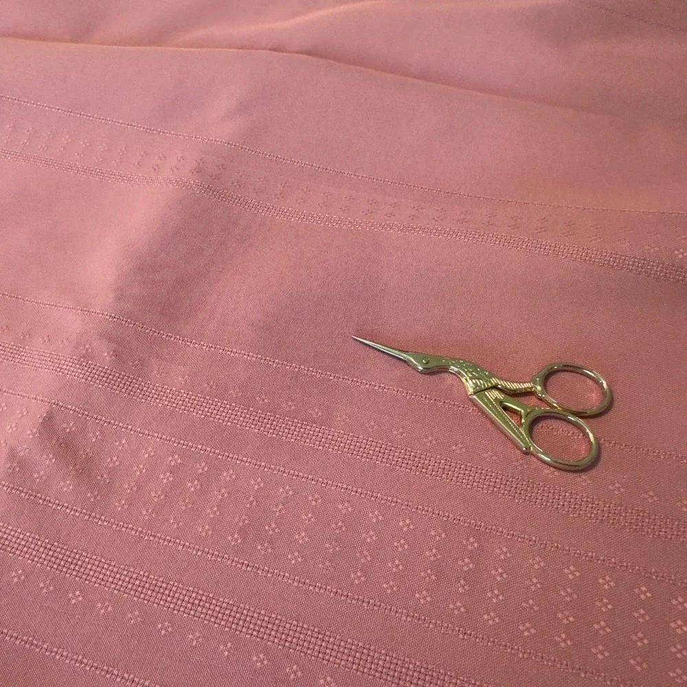 Vintage Tablecloth Jacquard Woven 60x100 Mauve Pink Formal Cottagecore Grandma